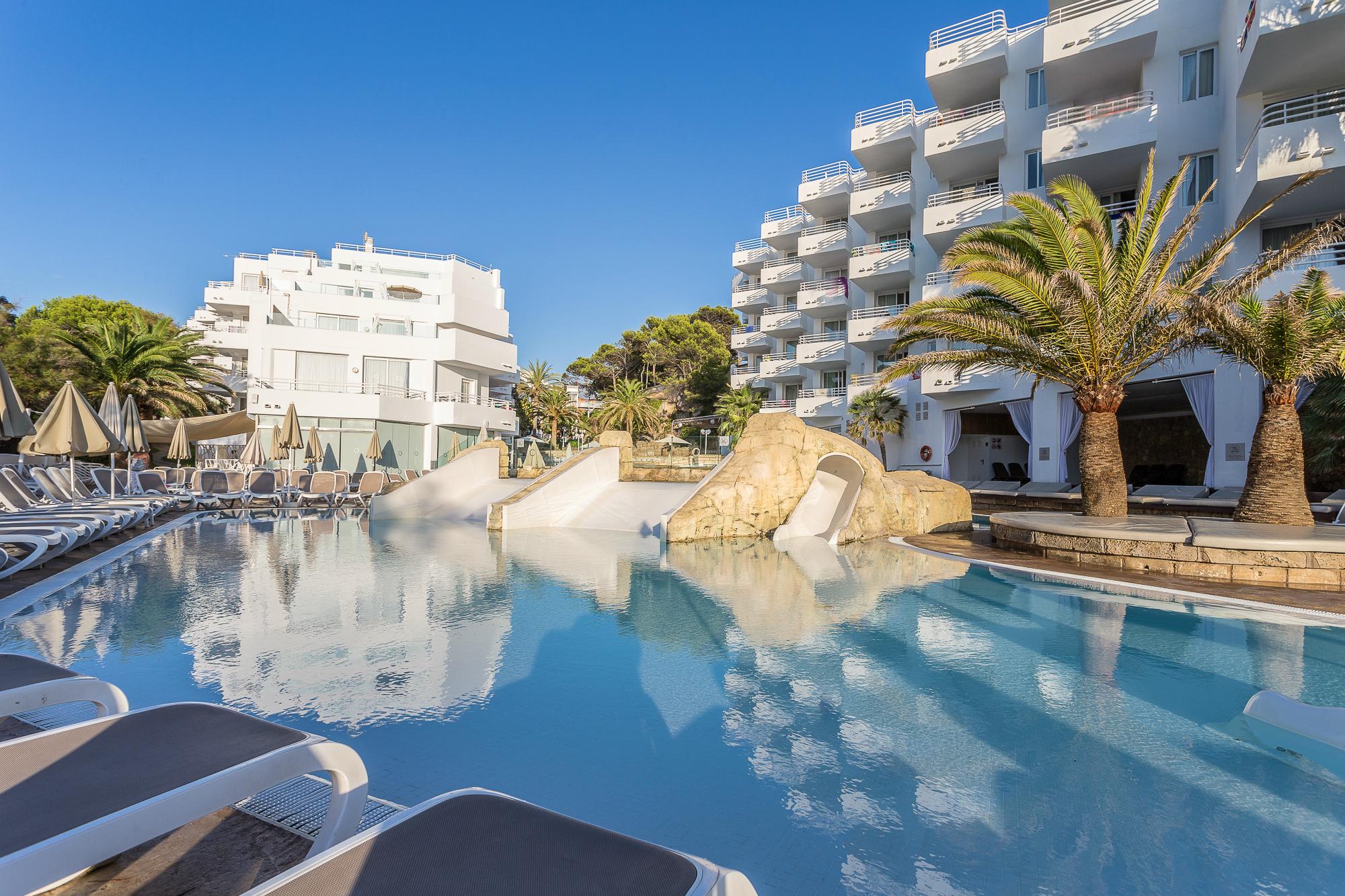 Fergus Style Cala Blanca Suites Santa Ponça Exterior foto